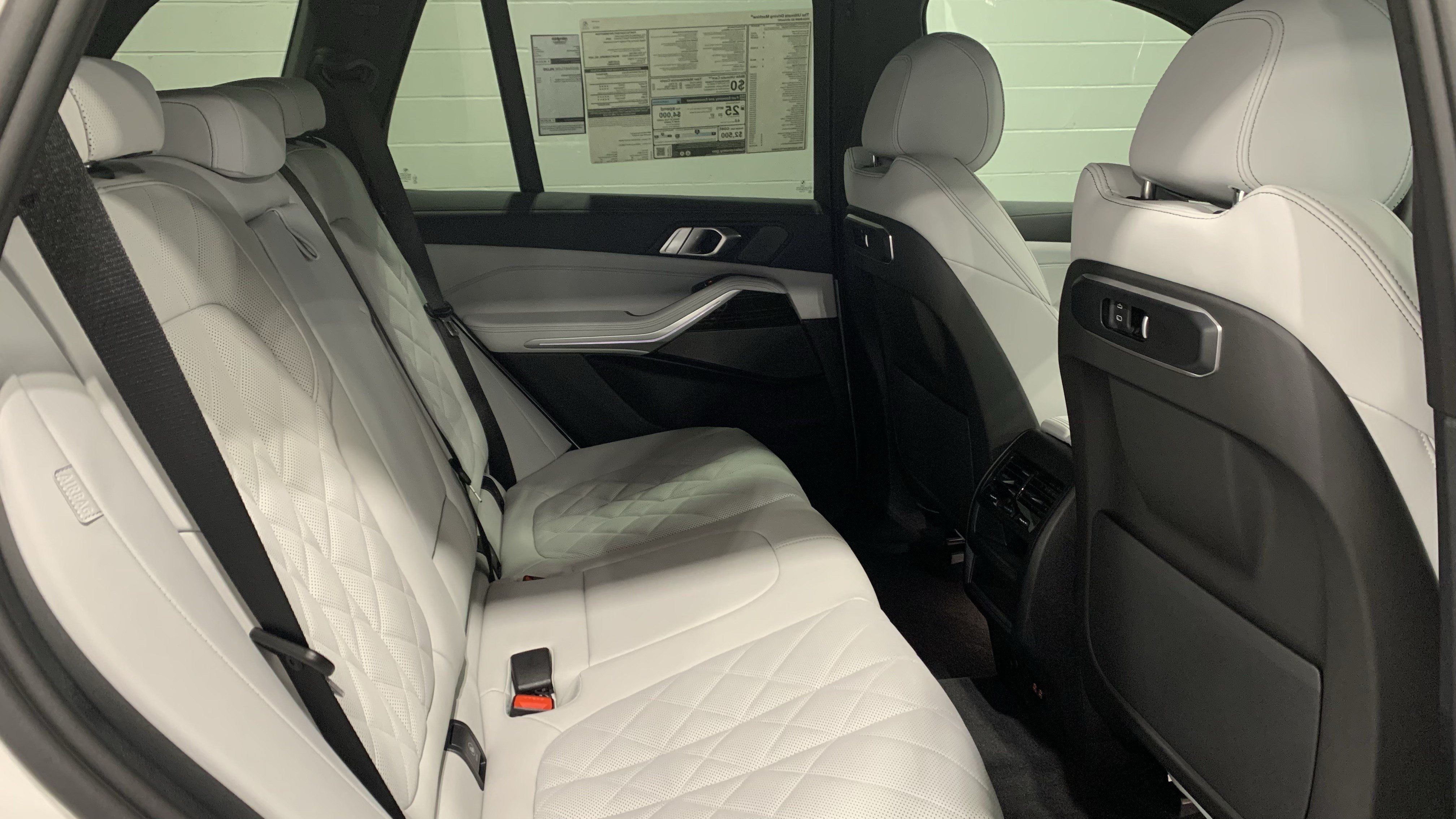 Certified 2026 BMW X5 xDrive40i w/ M Sport Package AWD/4WD image 27