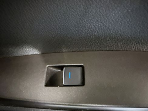 Used 2022 Toyota Camry XSE image 31