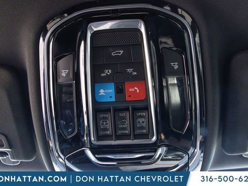 Used 2022 Jeep Grand Cherokee Summit AWD/4WD image 13