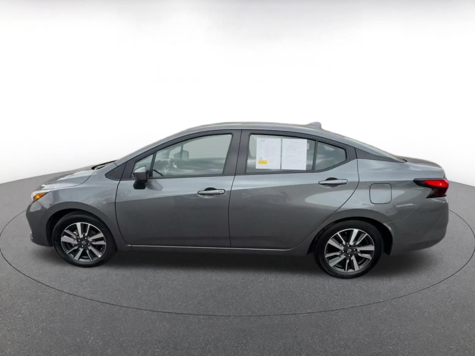 Used 2025 Nissan Versa SV FWD image 8