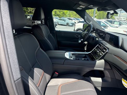 New 2026 Nissan Armada SL RWD image 30