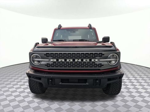 Used 2025 Ford Bronco Badlands image 8