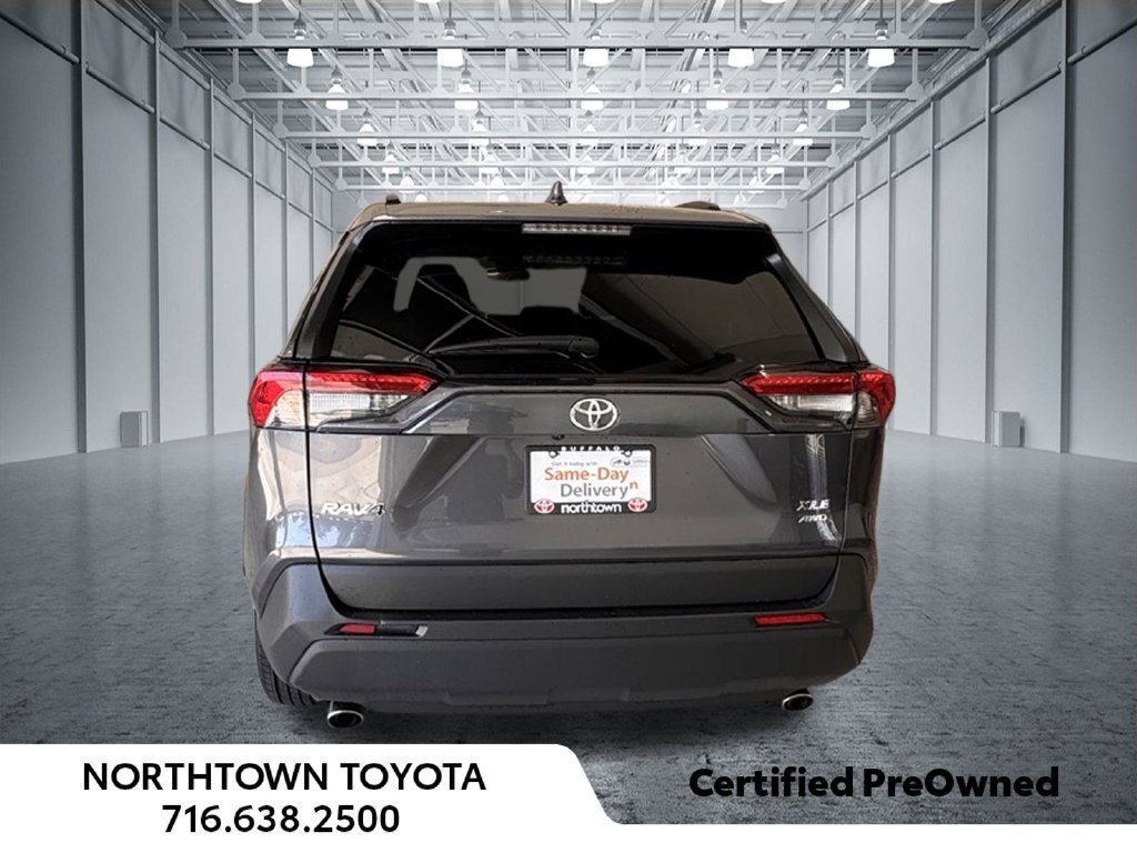 Used 2025 Toyota RAV4 XLE w/ Weather Package AWD/4WD image 27