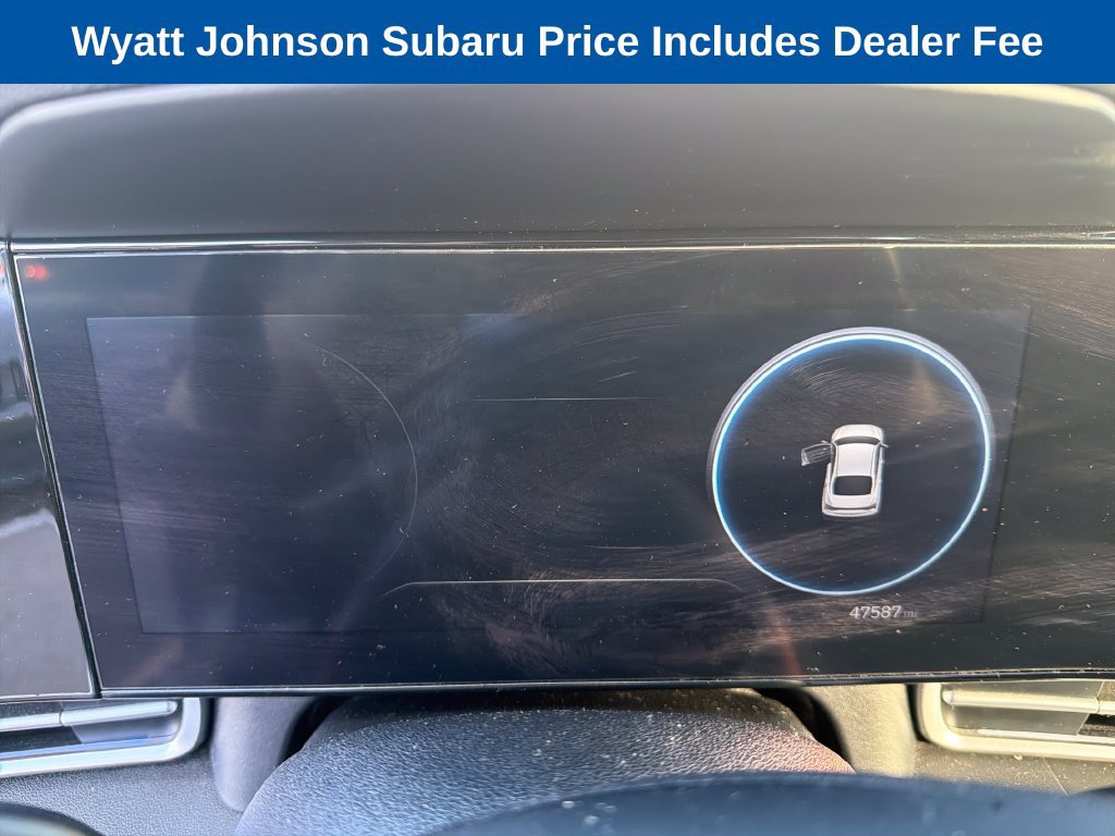 Used 2025 Hyundai Elantra SEL FWD image 23