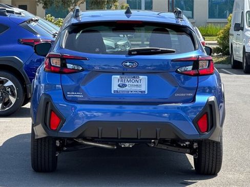 New 2025 Subaru Crosstrek 2.0i Premium image 5