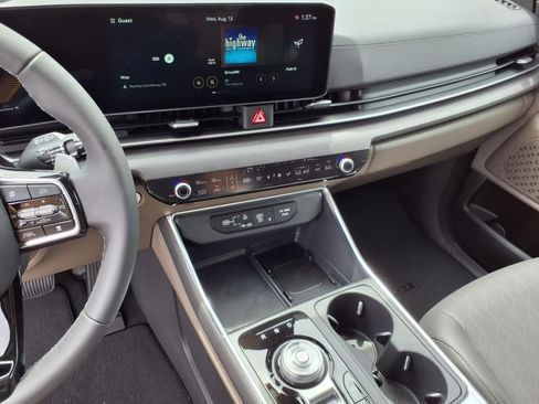 New 2026 Kia Carnival EX image 25