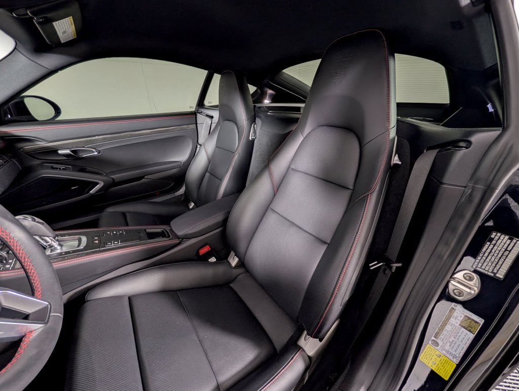 Certified 2025 Porsche 718 Cayman S RWD image 5