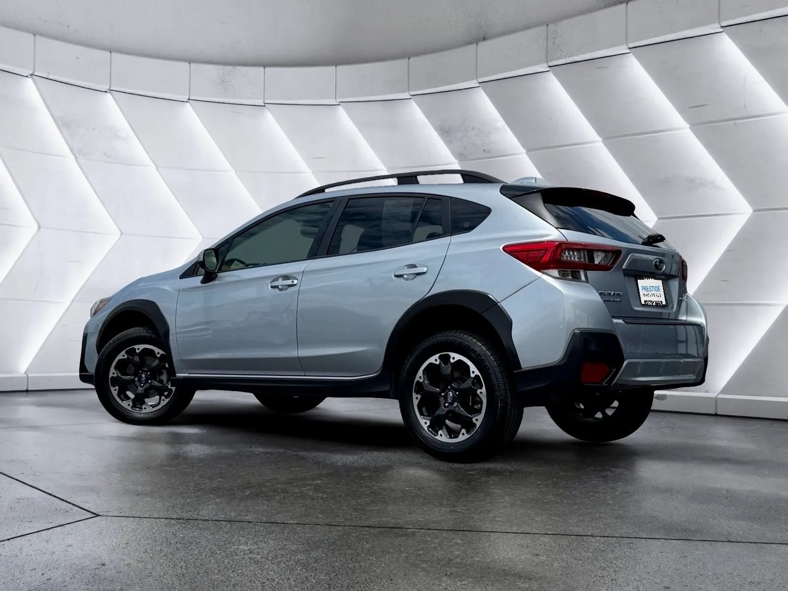 Used 2021 Subaru Crosstrek 2.0i Premium w/ Moonroof Package AWD/4WD image 3