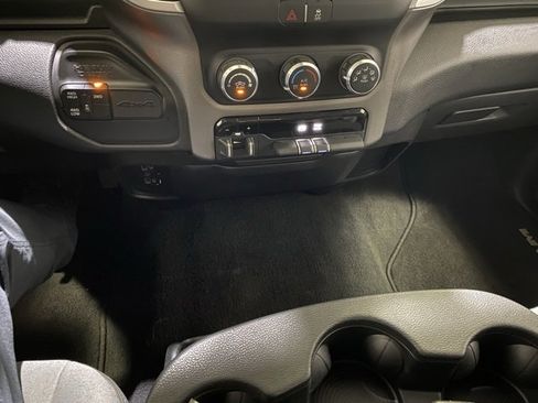 Used 2020 RAM 2500 Big Horn image 20