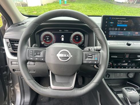 Used 2025 Nissan Rogue SL w/ SL Premium Package AWD/4WD image 47
