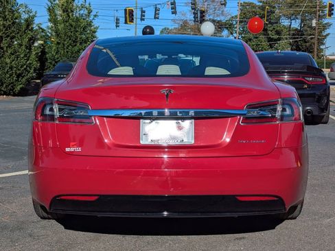 Used 2021 Tesla Model S Long Range Plus image 24
