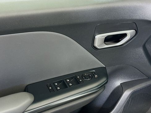 Used 2025 Kia K4 LXS image 15