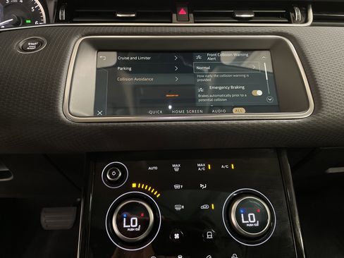 Used 2022 Land Rover Range Rover Evoque S image 19