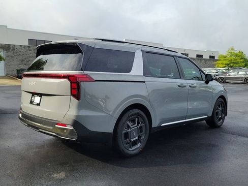 New 2026 Kia Carnival SX FWD image 4