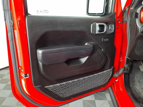 Used 2022 Jeep Wrangler Rubicon AWD/4WD image 21