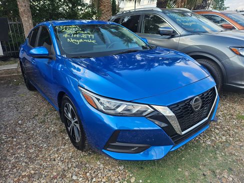 Used 2020 Nissan Sentra SV image 2