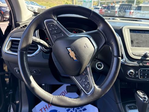 Used 2020 Chevrolet Equinox LT image 17