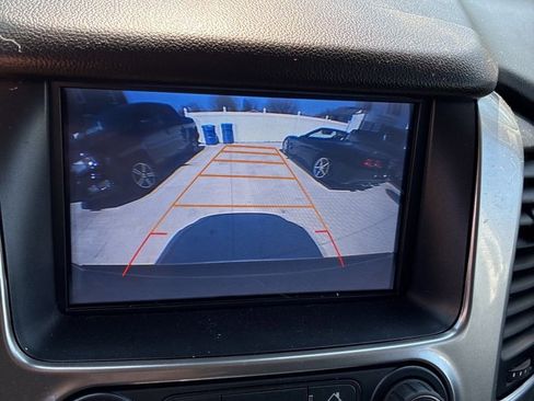 Used 2017 Chevrolet Suburban Premier AWD/4WD image 13