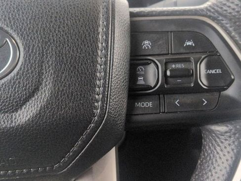 Used 2024 Toyota Tacoma TRD Off-Road image 16