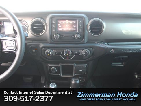 Used 2020 Jeep Wrangler Sport AWD/4WD image 16
