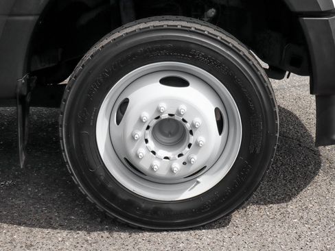 Used 2020 Ford F450 XL w/ Power Equipment Group image 39