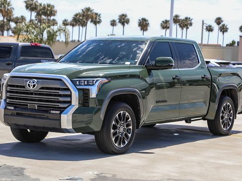 Used 2023 Toyota Tundra Limited AWD/4WD image 3