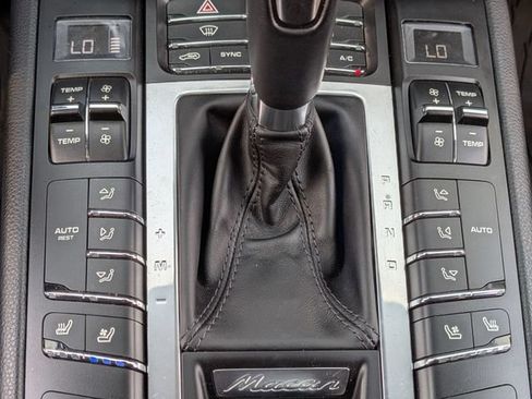 Used 2017 Porsche Macan S AWD/4WD image 25