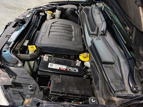 Used 2019 Dodge Grand Caravan SXT image 42