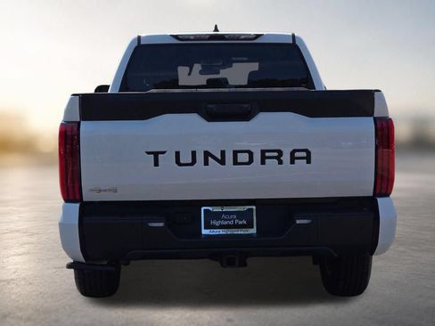 Used 2025 Toyota Tundra SR5 AWD/4WD image 15