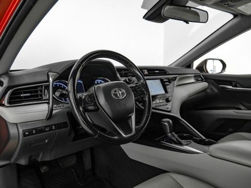 Used 2019 Toyota Camry SE image 13