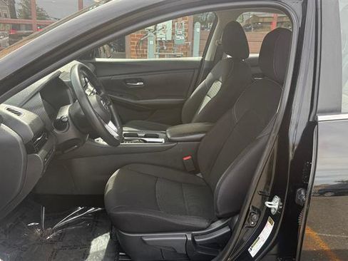 Used 2020 Nissan Sentra S image 27