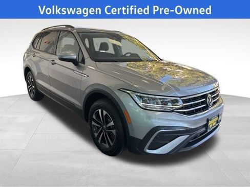 Used 2024 Volkswagen Tiguan S image 4