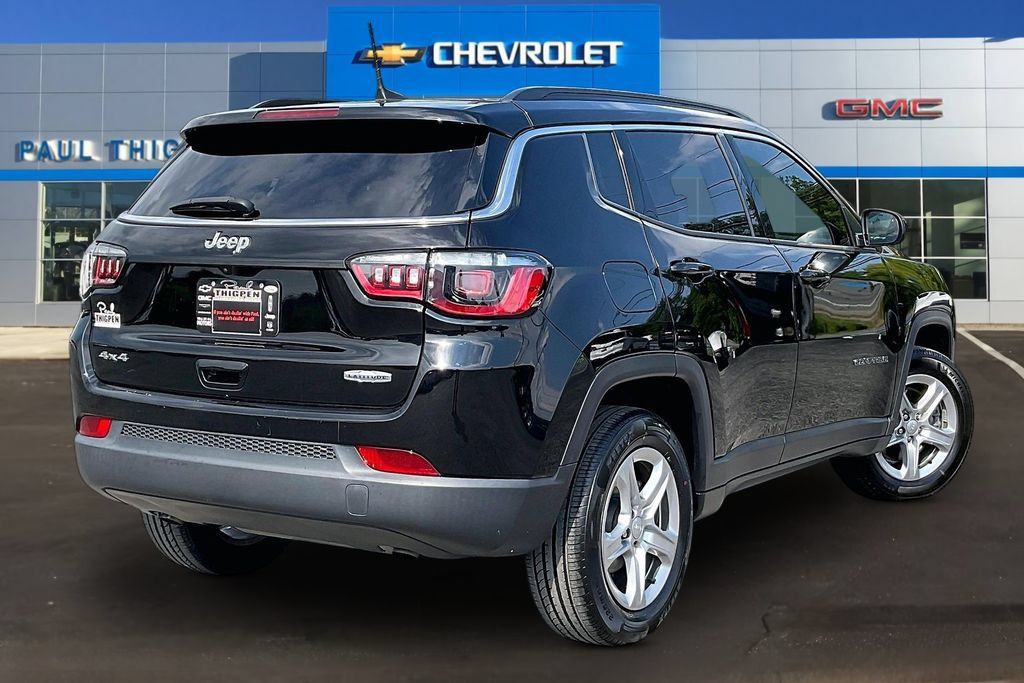 Used 2023 Jeep Compass Latitude AWD/4WD image 6