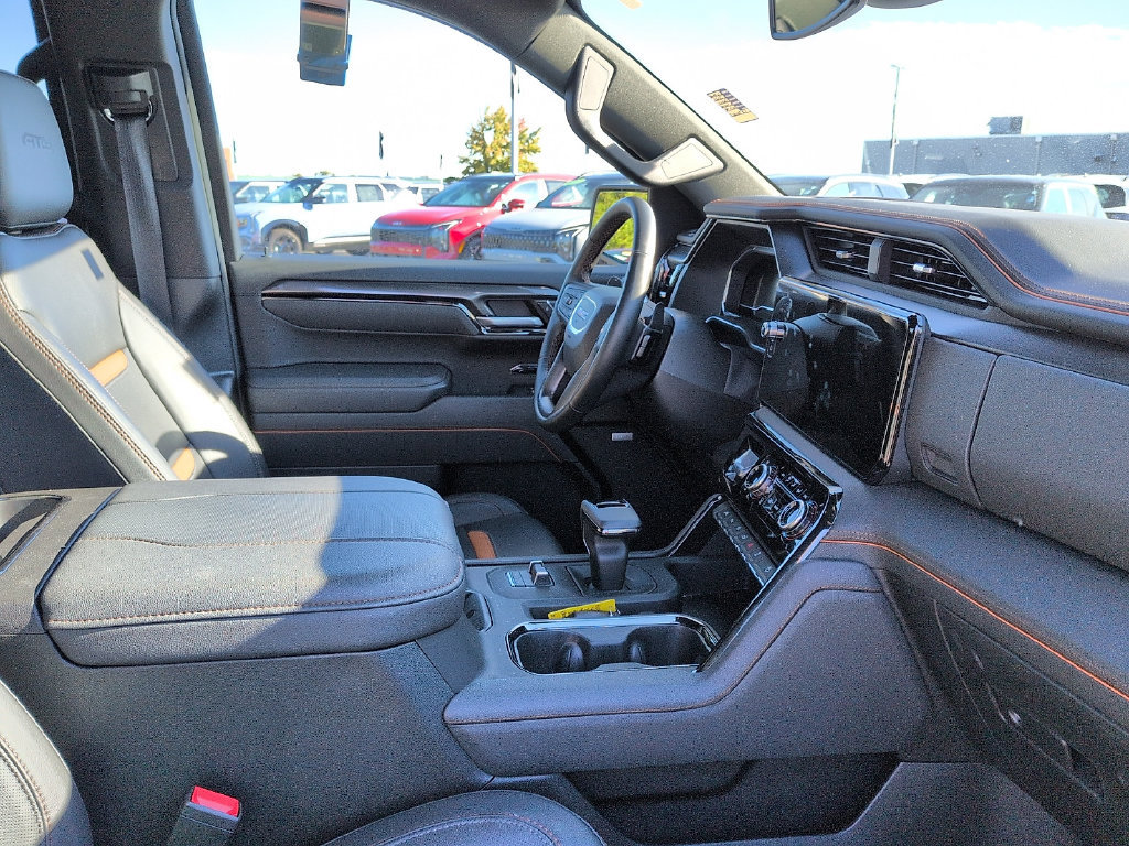 Used 2025 GMC Sierra 1500 AT4 AWD/4WD image 7