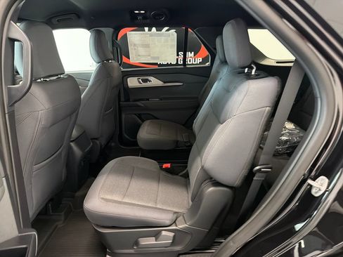 New 2027 Ford Explorer Active RWD image 16