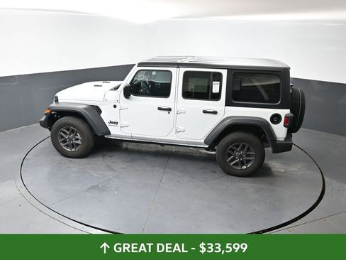 Used 2025 Jeep Wrangler Unlimited Sport AWD/4WD image 21