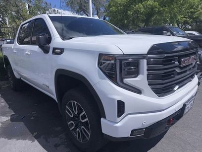 Used 2025 GMC Sierra 1500 AT4 w/ Technology Package