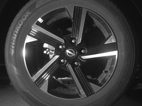 Used 2025 Nissan Sentra SV image 15