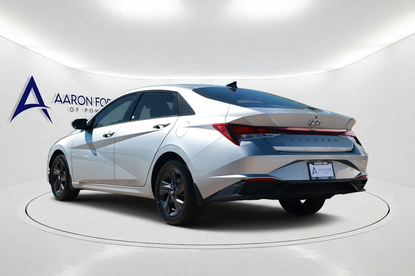 Used 2023 Hyundai Elantra SEL FWD image 7