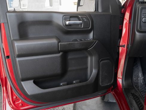 Used 2022 Chevrolet Silverado 1500 Custom w/ Safety Confidence Package RWD image 18