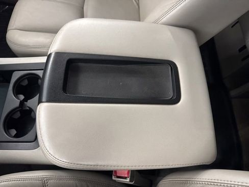 Used 2008 Chevrolet Suburban LT w/ LT Preferred Equipment Group AWD/4WD image 41