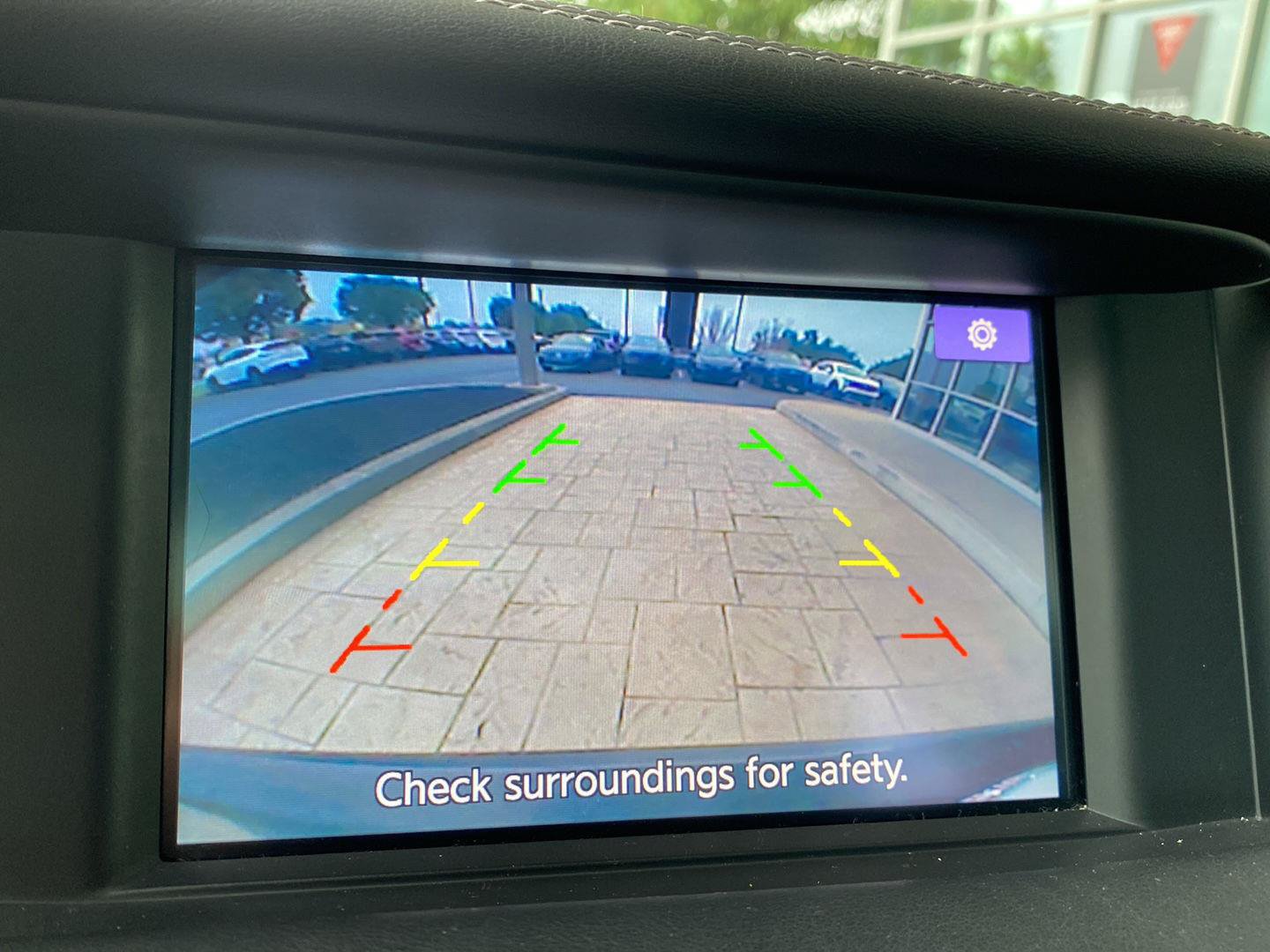 Used 2018 INFINITI QX30 Premium w/ Navigation Package AWD/4WD image 34