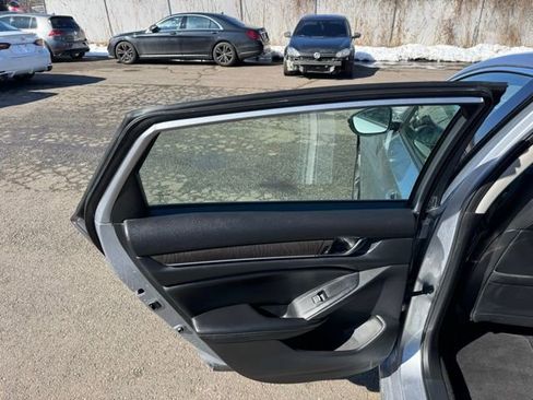 Used 2020 Honda Accord EX-L image 16