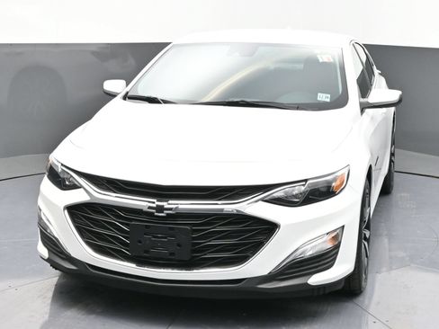 Used 2024 Chevrolet Malibu RS FWD image 3
