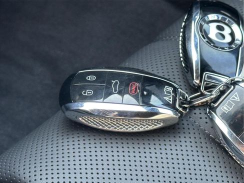 New 2026 Bentley Flying Spur Plug-In Hybrid AWD/4WD image 56