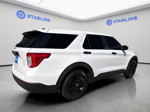 Used 2021 Ford Explorer Base image 3