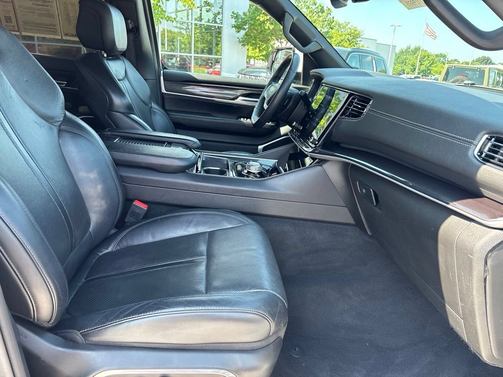 Used 2022 Jeep Wagoneer Series I w/ Convenience Group I AWD/4WD image 52