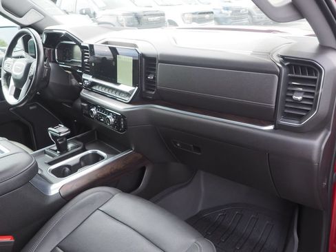 Used 2022 GMC Sierra 1500 SLT w/ SLT Convenience Package AWD/4WD image 20