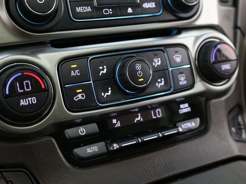 Used 2019 Chevrolet Tahoe Premier RWD image 28