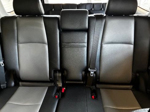 Used 2023 Toyota 4Runner SR5 Premium w/ Moonroof Package RWD image 29